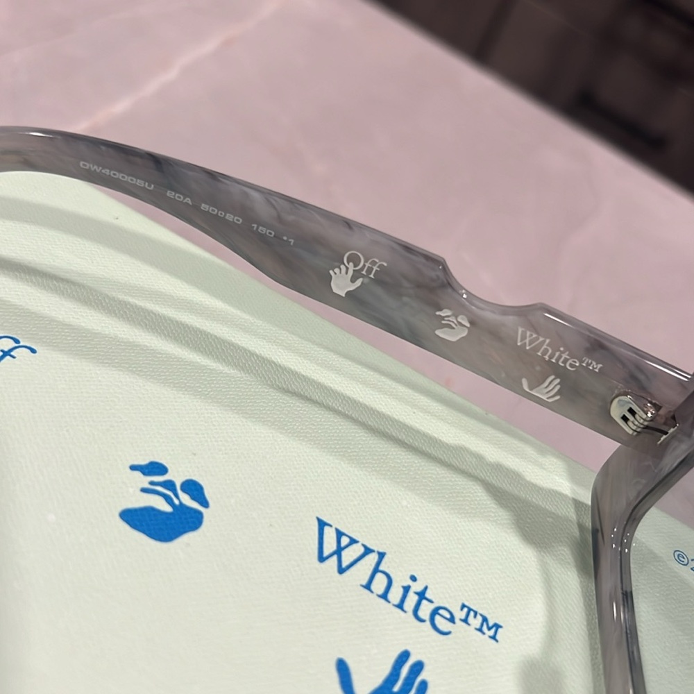 Off-White Virgil Abloh Cady Sunglasses - Picture 4 of 5